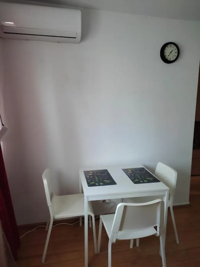 Atlas Studio Apartment Bucharest